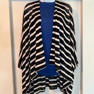 Striped Black and White Women's Lightweight Swawl